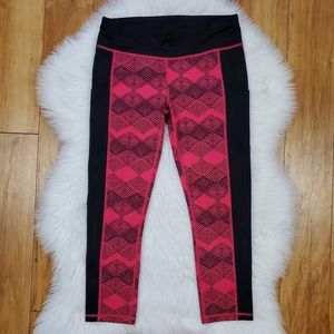 Lucy Pocket Run Capri Leggings